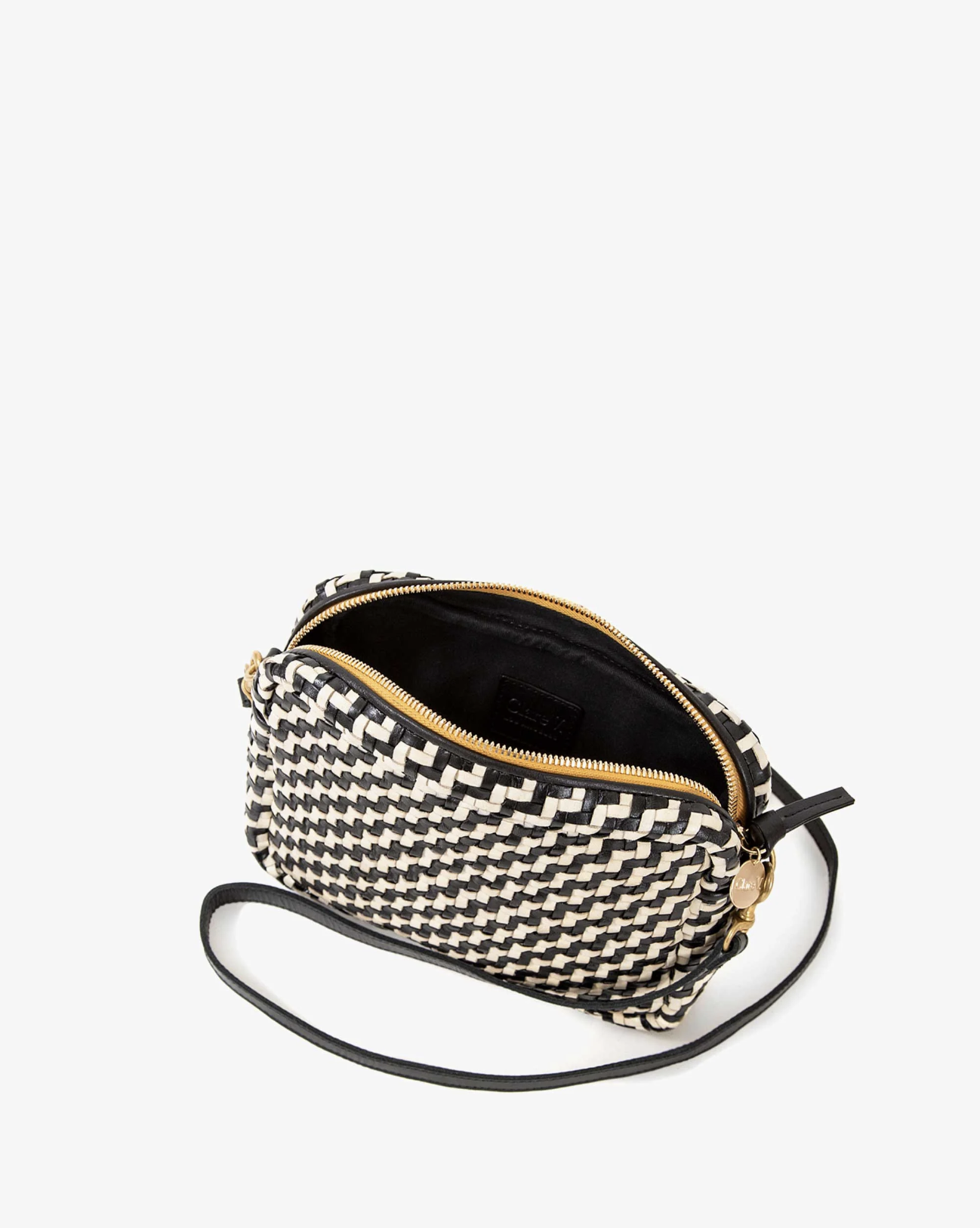 Clare V. Midi Sac in Black & Cream Woven Zig Zag — Zuri&Francis Clare V. Midi Sac in Black & Cream Woven Zig Zag — Zuri&Francis